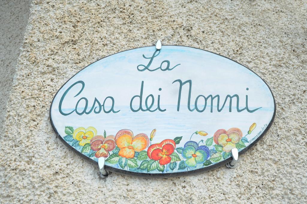 アジェーロラLa Casa Dei Nonniアパートメント エクステリア 写真